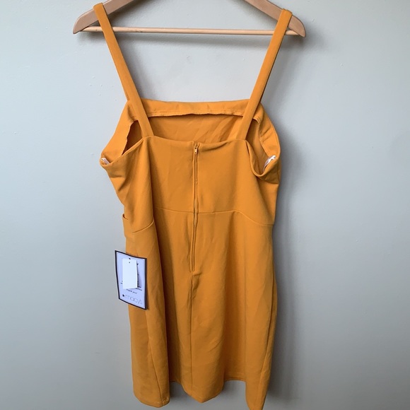 $25/2 B.Darlin Mustard Bodycon Belted Midi Dress Sheath NWT - Picture 3 of 9